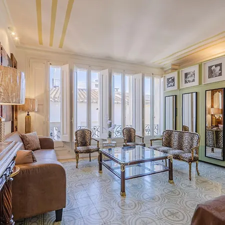 Villa Luxury Next To The